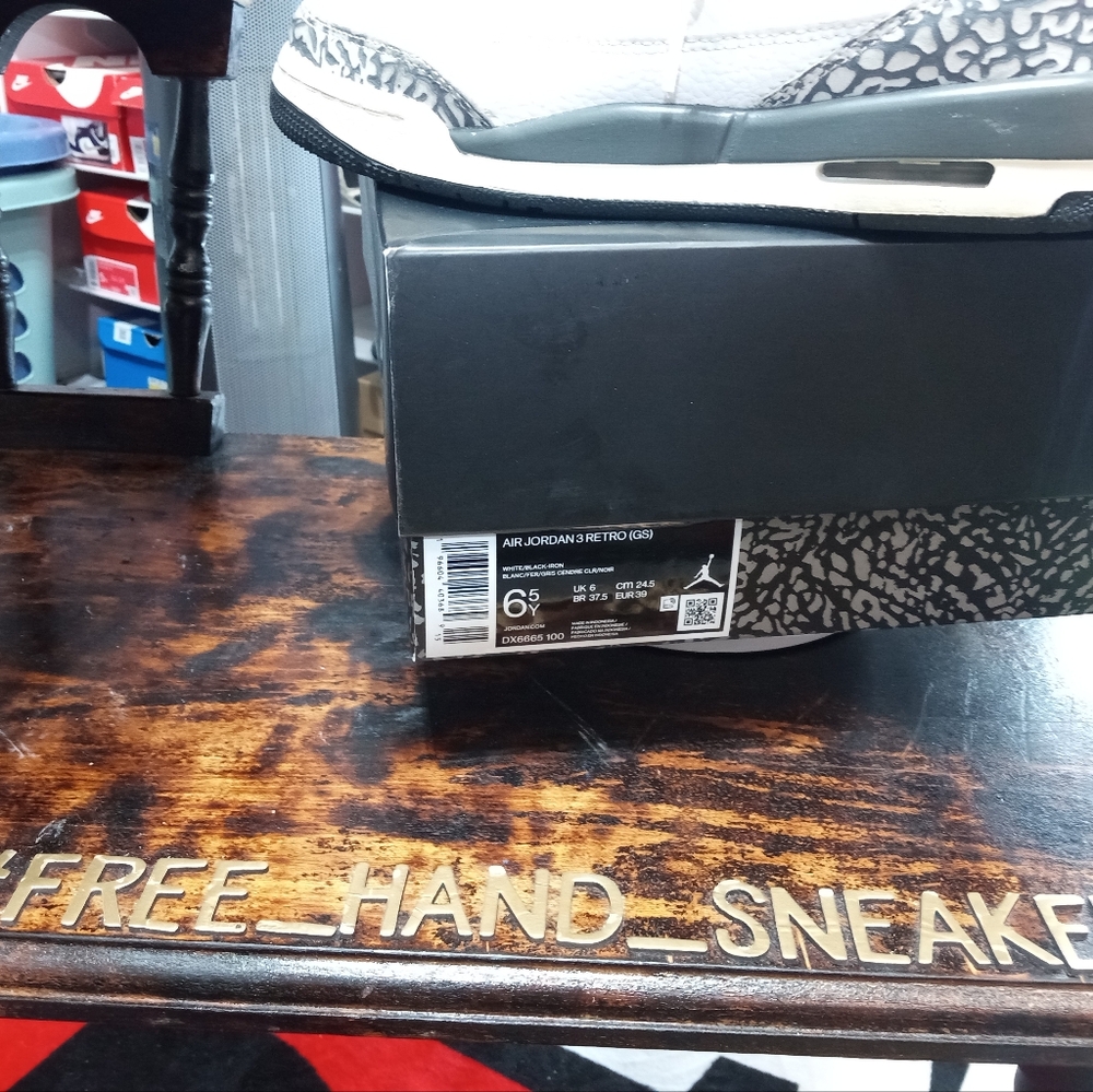 Nike air Jordan 3 retro GS hide n sneak - Picture 7 of 7